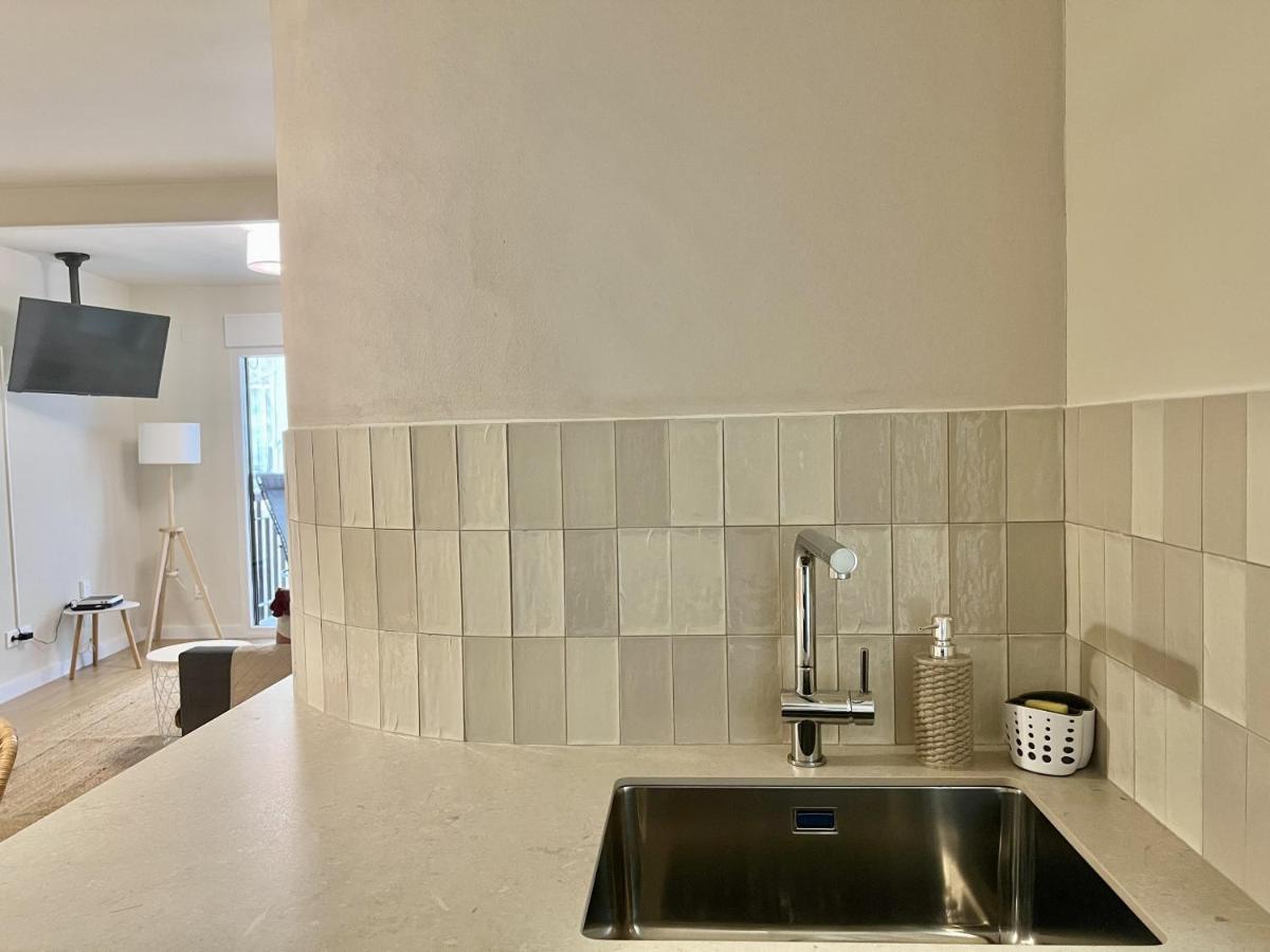 Cozy San Cristobal Apartment In Heart Of Alicante Kültér fotó