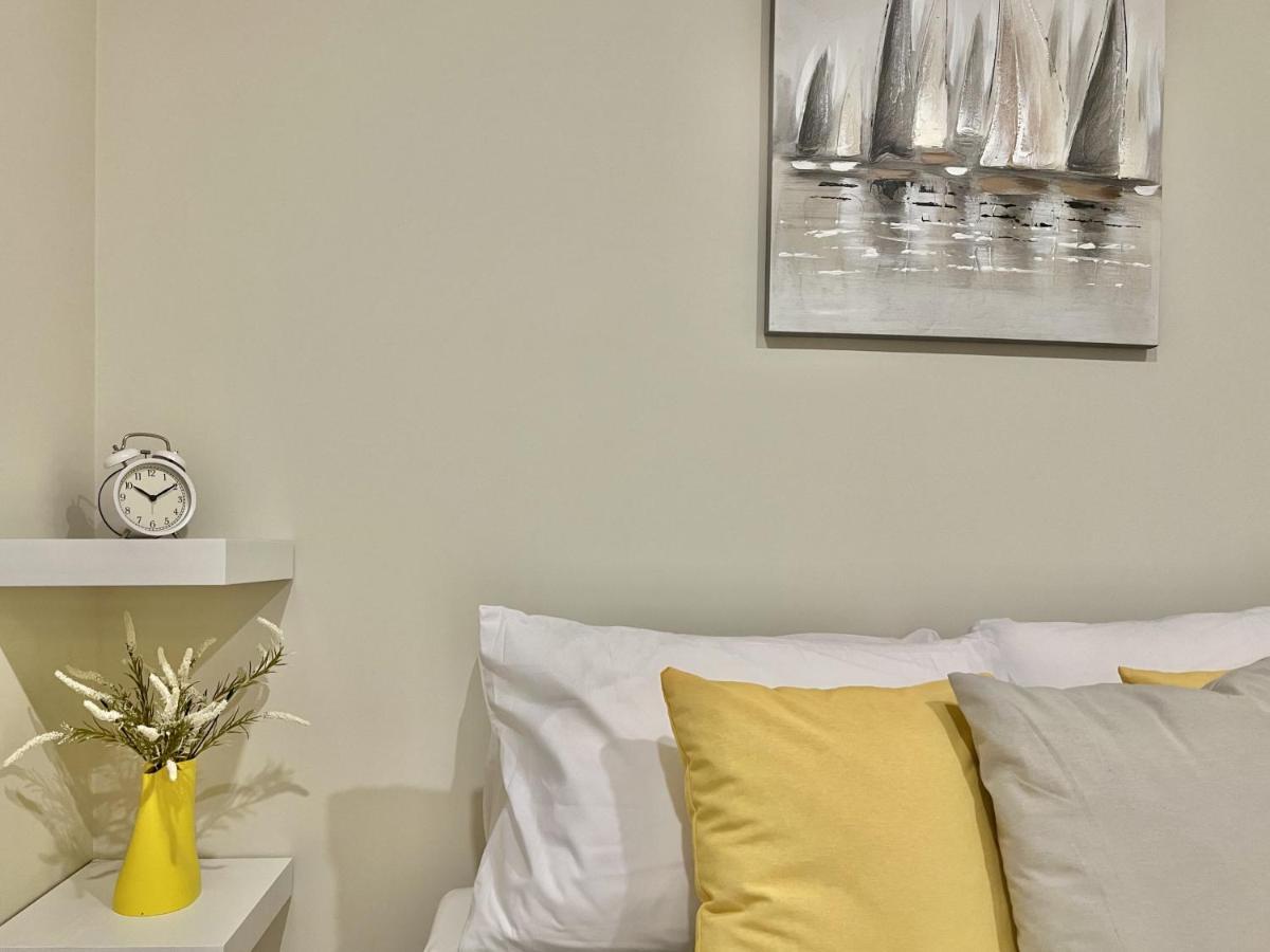 Cozy San Cristobal Apartment In Heart Of Alicante Kültér fotó