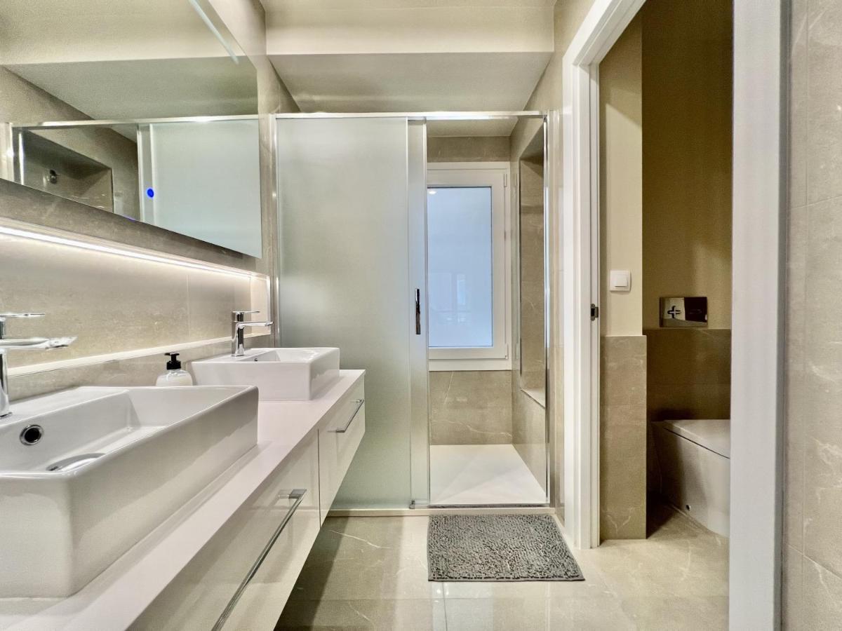 Cozy San Cristobal Apartment In Heart Of Alicante Kültér fotó