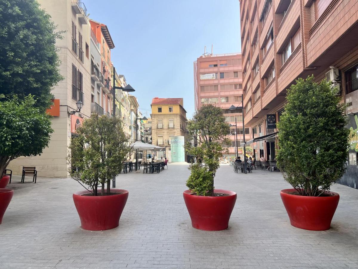 Cozy San Cristobal Apartment In Heart Of Alicante Kültér fotó